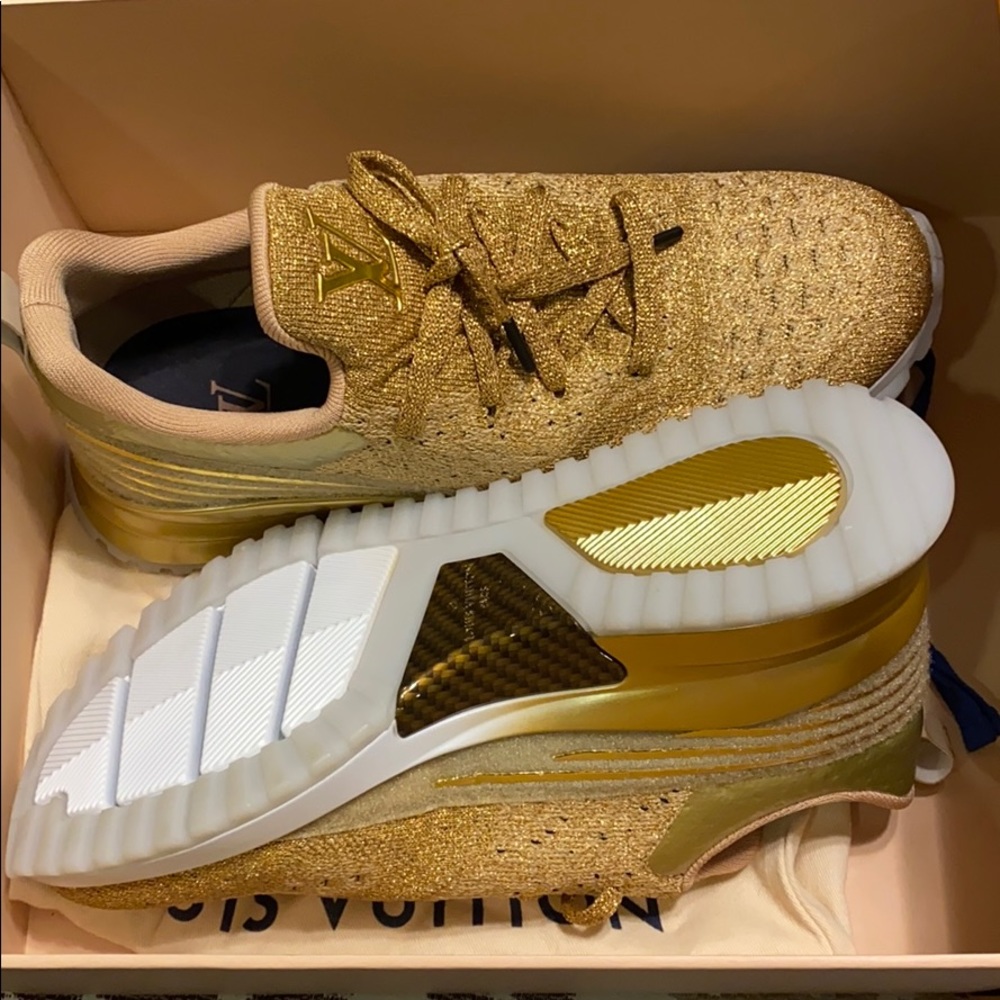 Louis Vuitton | V.N.R TRAINER (Gold)